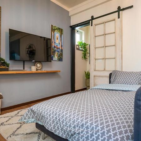 Arty Vintage Townhouse With Rooftop Shower & Sun Loungers Olhão Extérieur photo