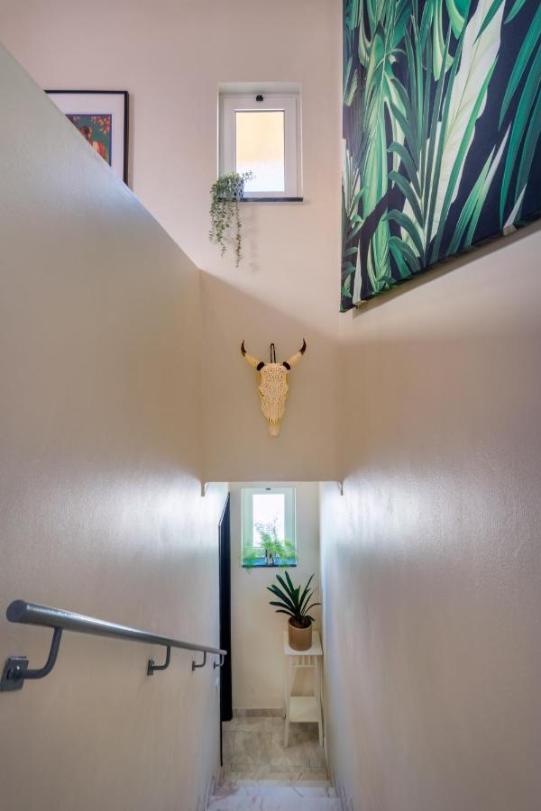 Arty Vintage Townhouse With Rooftop Shower & Sun Loungers Olhão Extérieur photo