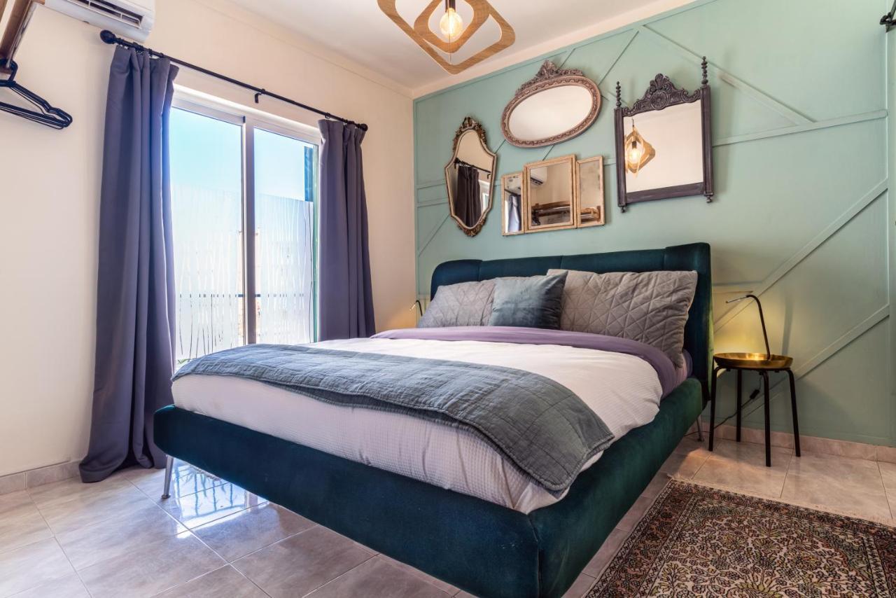 Arty Vintage Townhouse With Rooftop Shower & Sun Loungers Olhão Extérieur photo